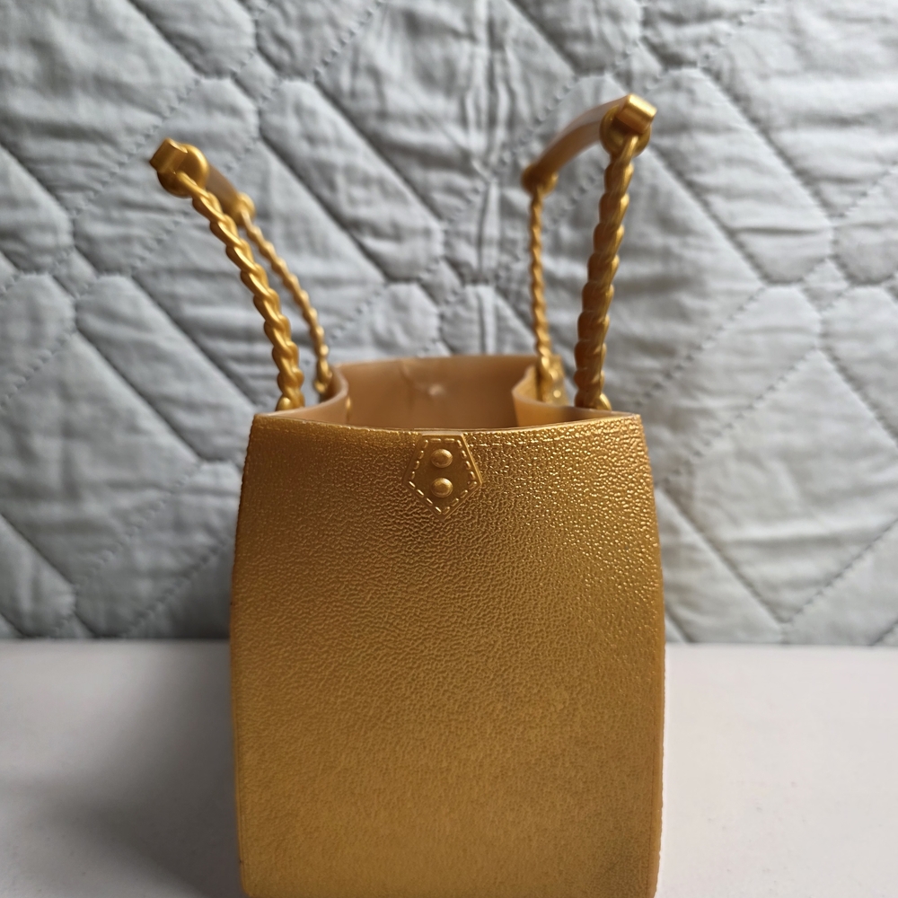 LOL Surprise Ooh La La Gold Plastic Boombox Purse MGA Entertainment Lil DJ 2019 - Picture 5 of 6